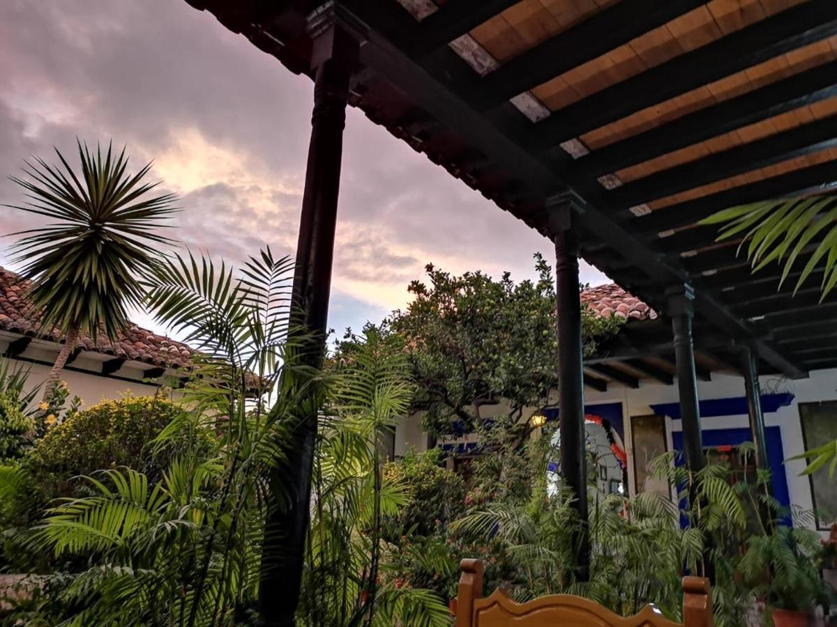 Hotel Posada Casa Juana Сан-Кристобаль-де-Ла-Касас Экстерьер фото