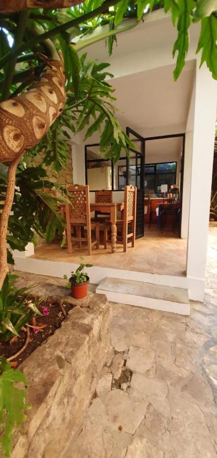 Hotel Posada Casa Juana Сан-Кристобаль-де-Ла-Касас Экстерьер фото