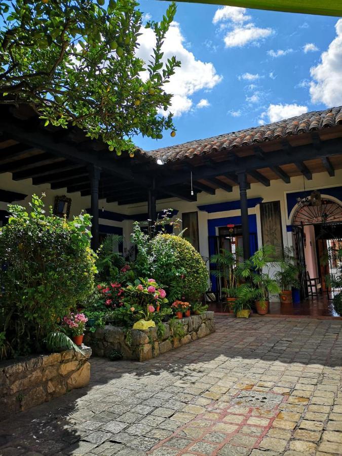 Hotel Posada Casa Juana Сан-Кристобаль-де-Ла-Касас Экстерьер фото